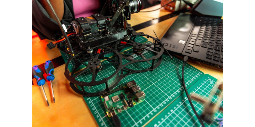 Raspberry Pi 5 для полевой связи и автономных систем: как построить стабильную инфраструктуру в сложных условиях