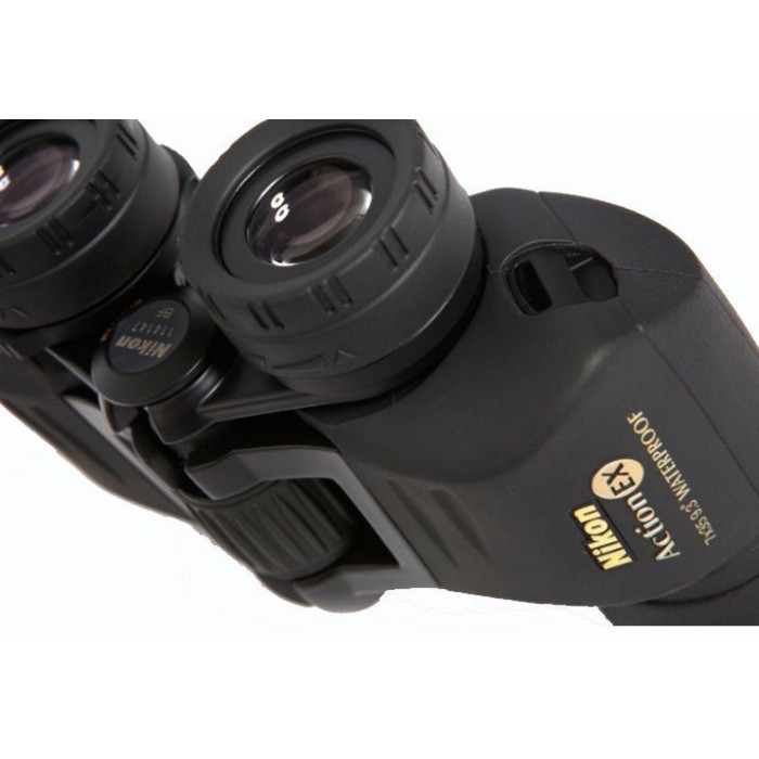 Бінокль Nikon Action EX 7x35 WP