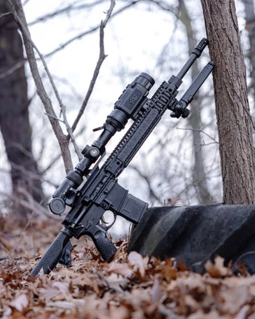 Використання AGM Rattler-C V2 50-640 під час нічного спостереження за віддаленими тепловими об'єктами